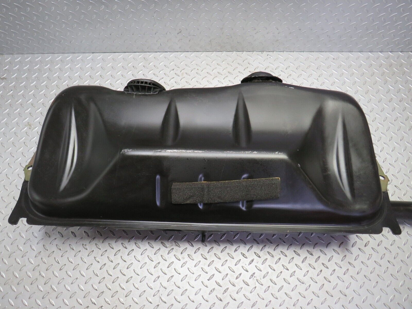 29915 Mercedes-Benz W123 230E Fuel Tank