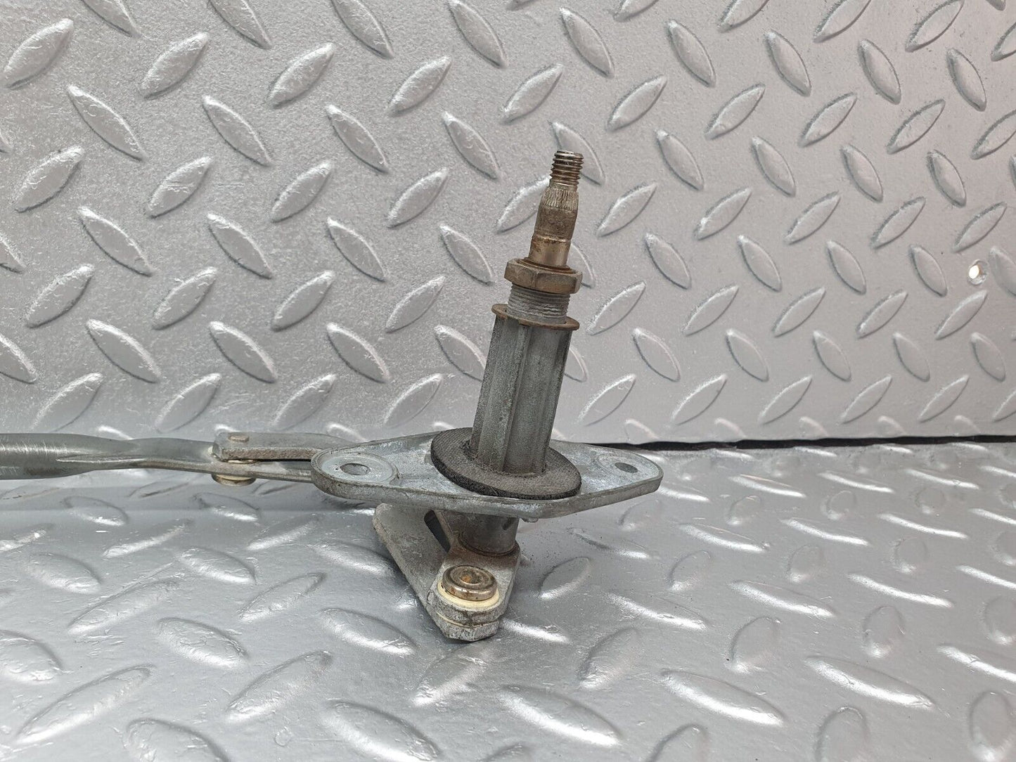 43286 Mercedes-Benz W108 280SE Windscreen Wiper Linkage