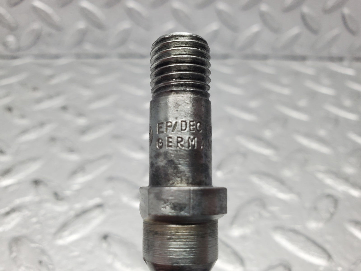 W112 fuel injector used OEM