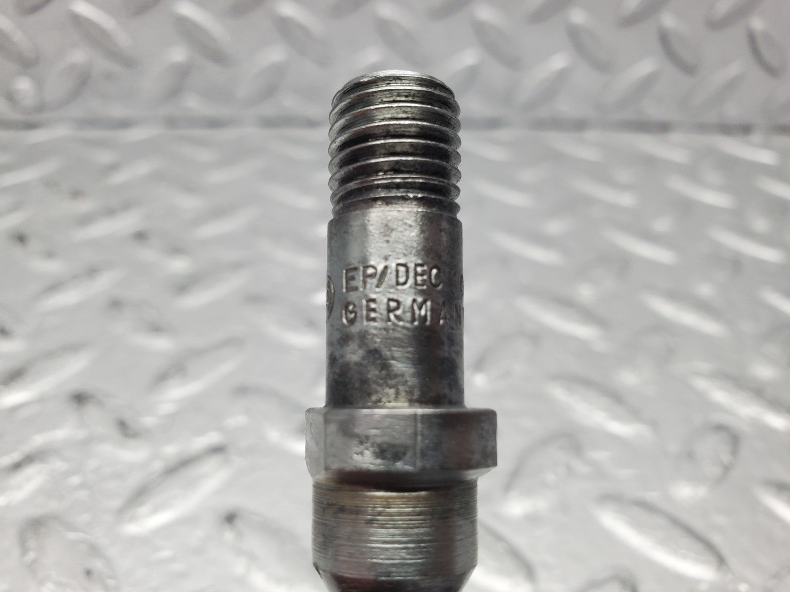 W112 fuel injector used OEM
