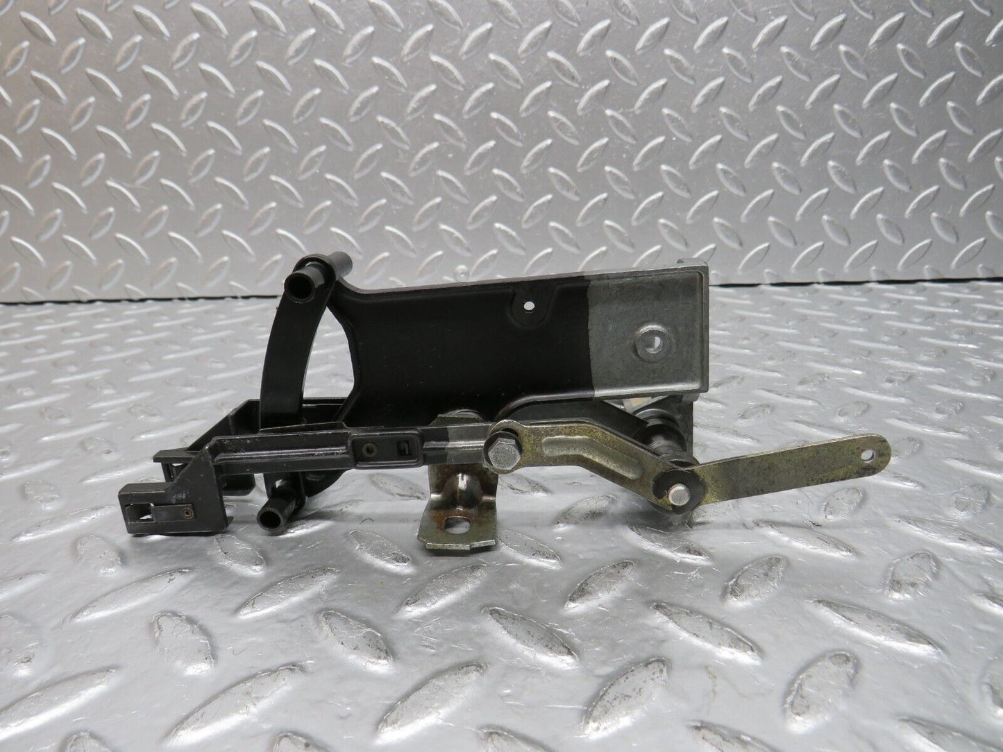 32276 Mercedes-Benz C107 350SLC Coupe Heater Control Mechanism