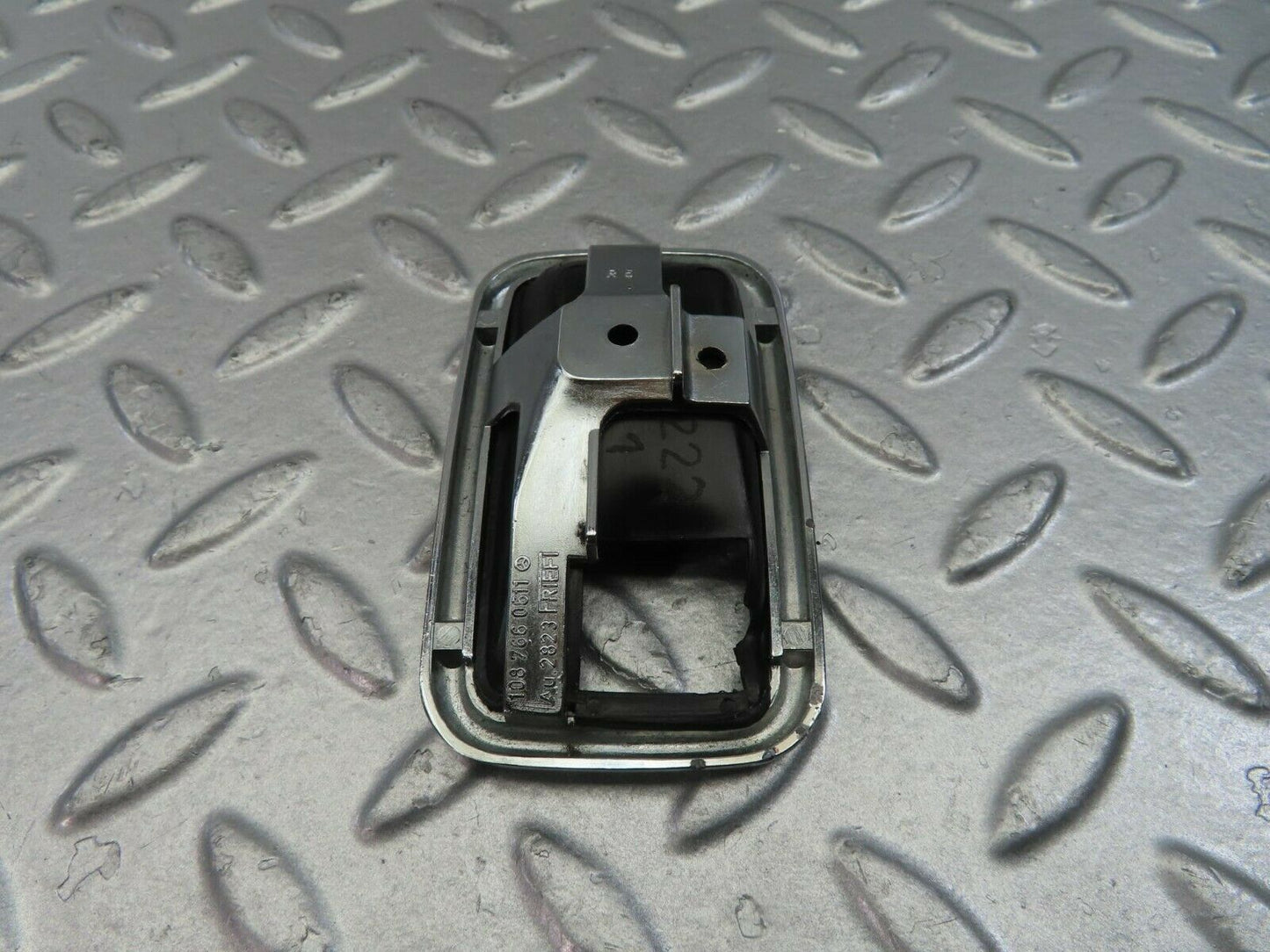 10762 Mercedes-Benz W123 230E Chrome Frame For Door Opener Right 1087660611