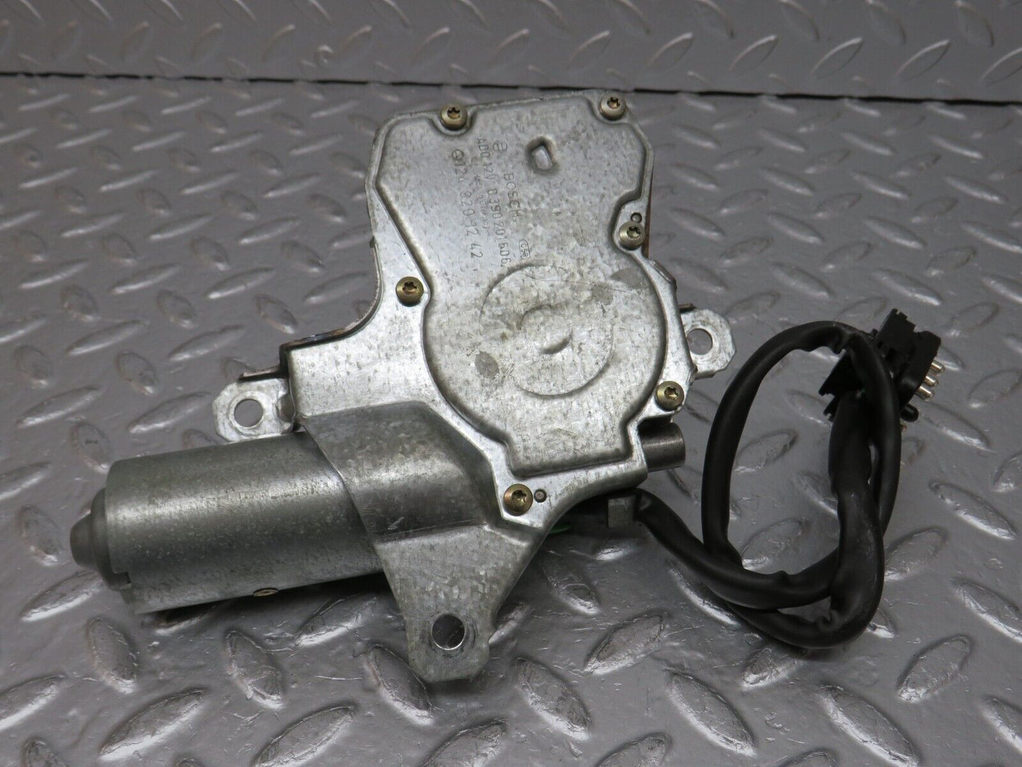 32432 Mercedes-Benz S124 300TE Wagon Rear Wiper Motor 0390201506 1248201242
