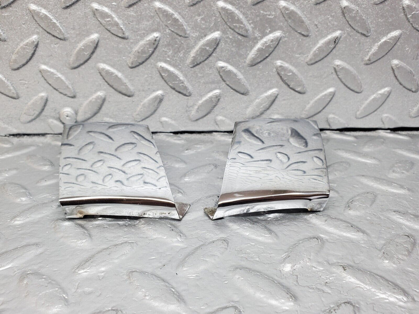 45968 Mercedes-Benz W126 420SE Front Bumper Cover Chrome Pair
