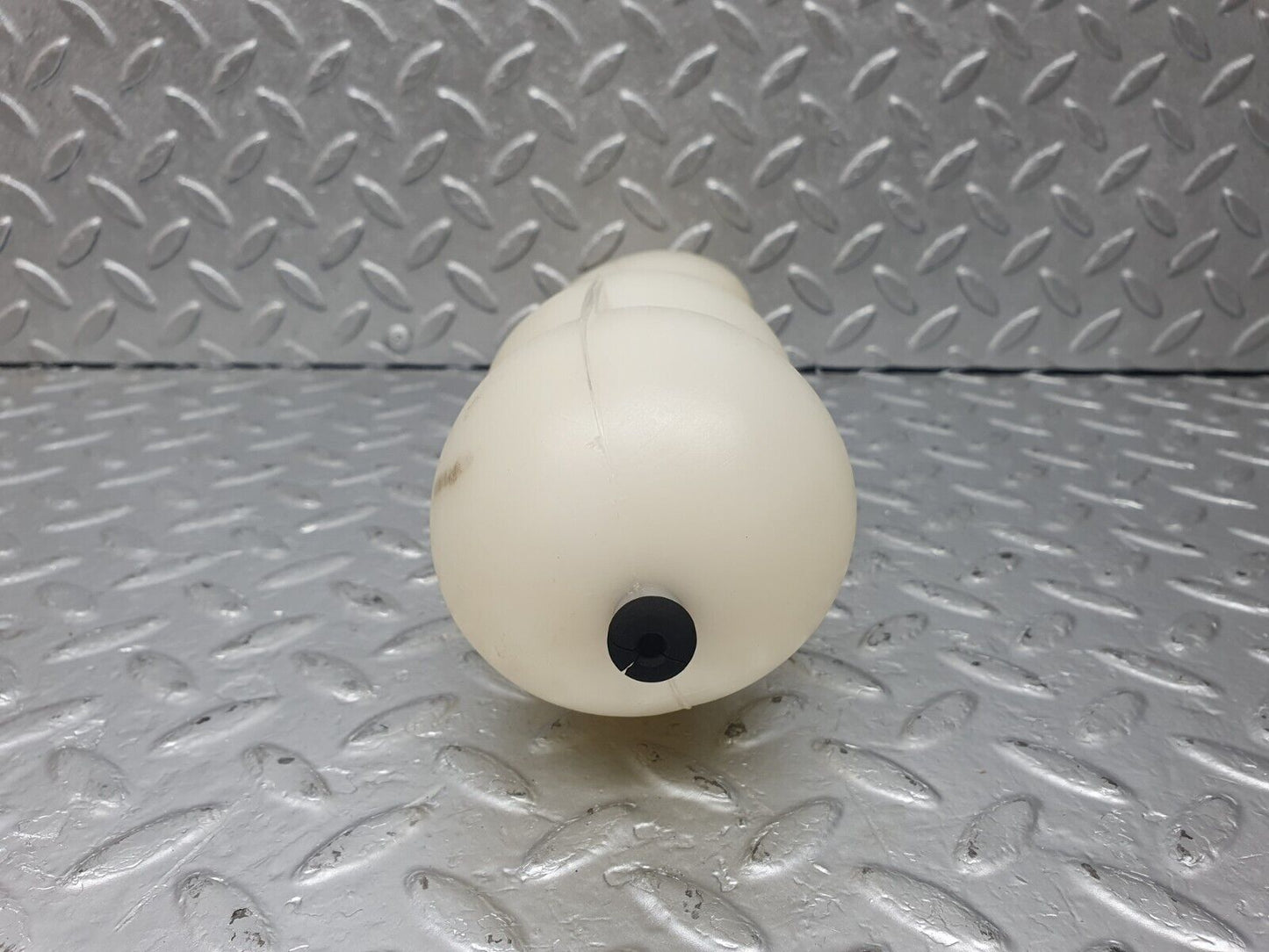 43505 Mercedes-Benz C126 380SEC Coupe Vacuum Reservoir Tank