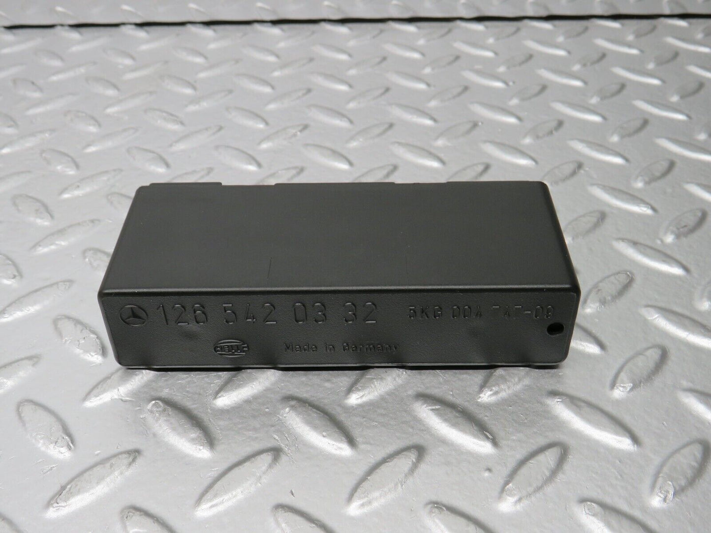 31237 Mercedes-Benz S124 220TE Wagon Headlight Control Unit Relay 1265420332