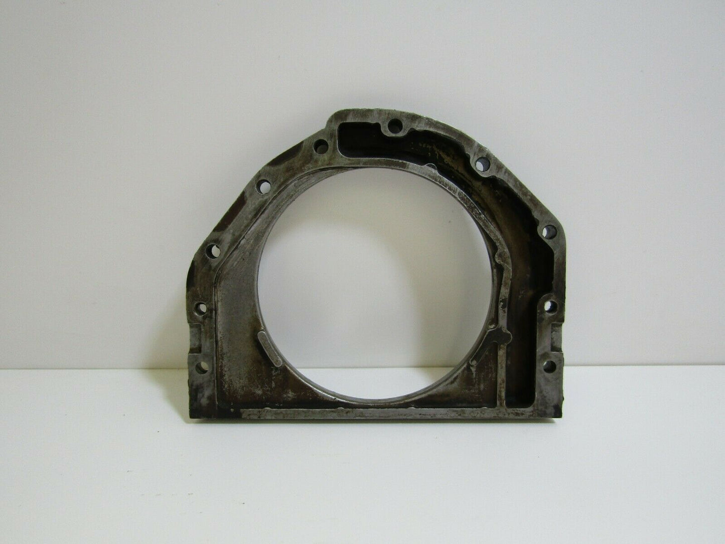 0907 Mercedes-Benz C107 350SLC Coupe Crankshaft Lid 1160110608