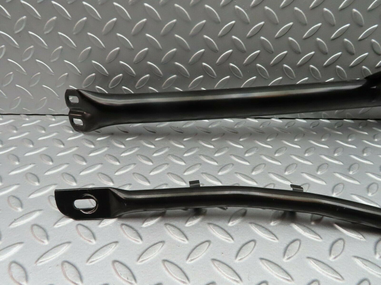 5364 Mercedes-Benz W124 230E Dashboard Bracket