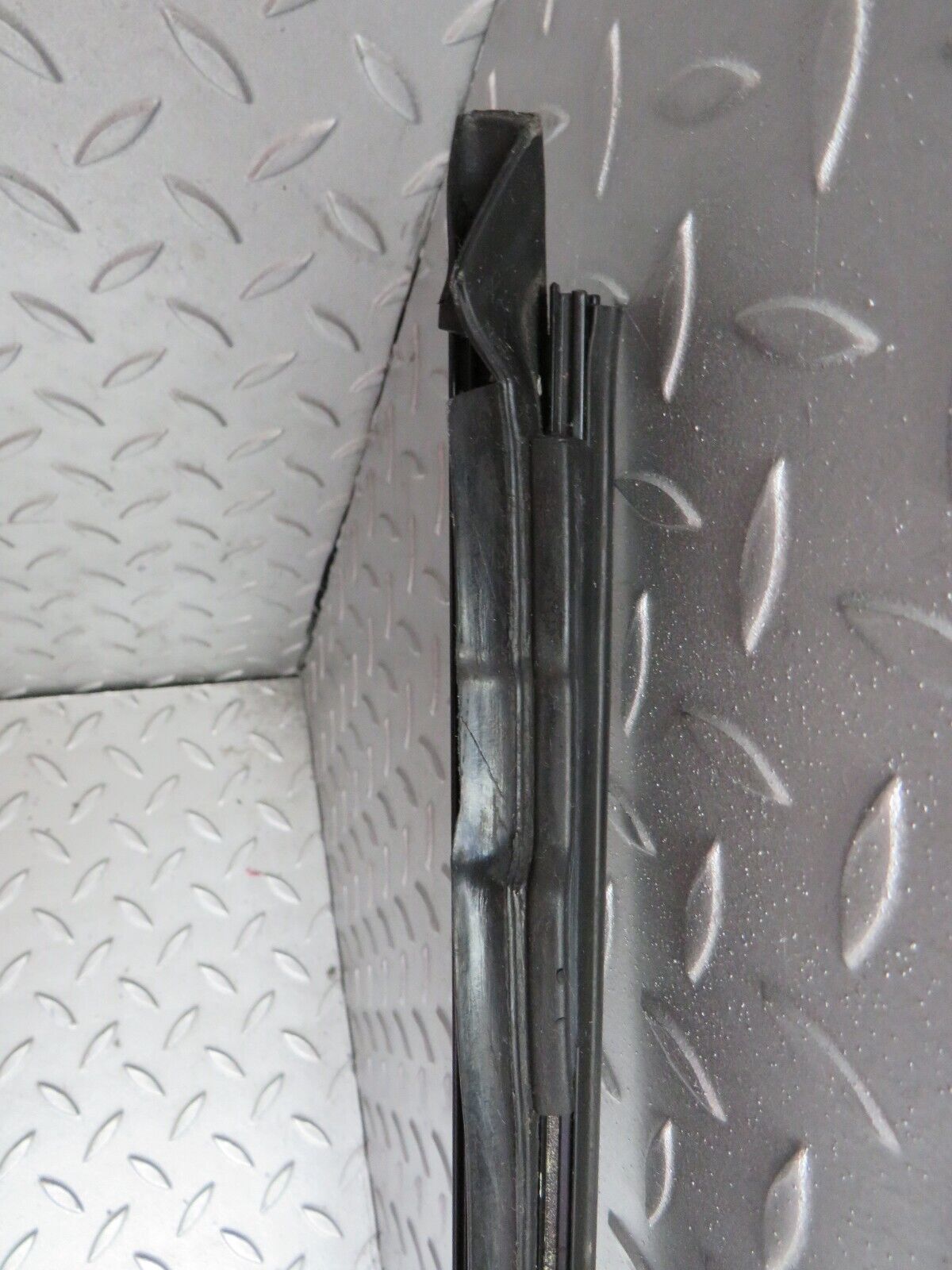 31884 Mercedes-Benz W201 190LE Left Side Roof Trim Moulding 2016980598