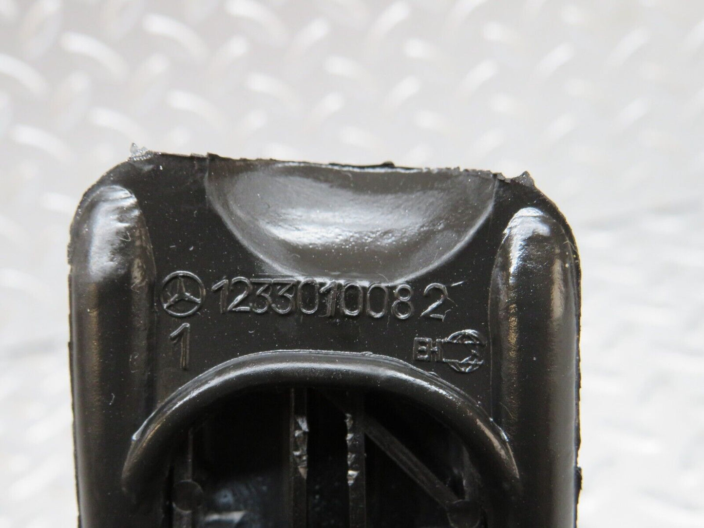 27923 Mercedes-Benz W123 280E Accelerator Pedal With Rubber 1233010082