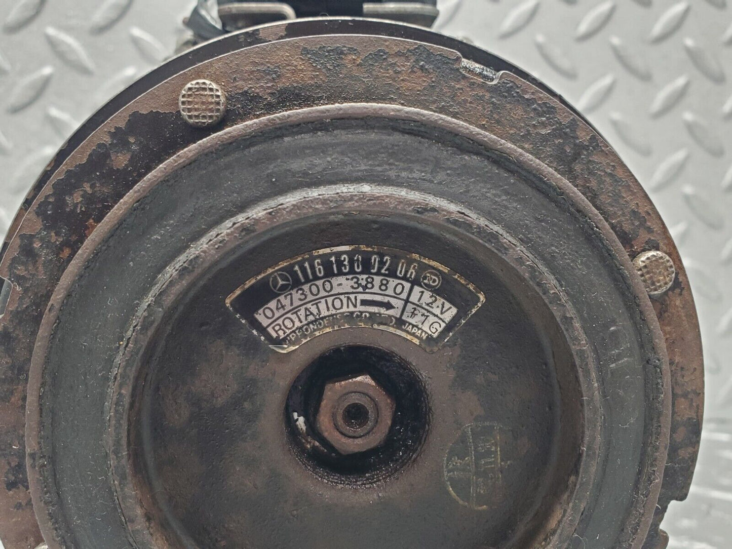 46060 Mercedes-Benz W126 420SE Air Conditioning Compressor Denso 1161310101 1161310002 1161300206