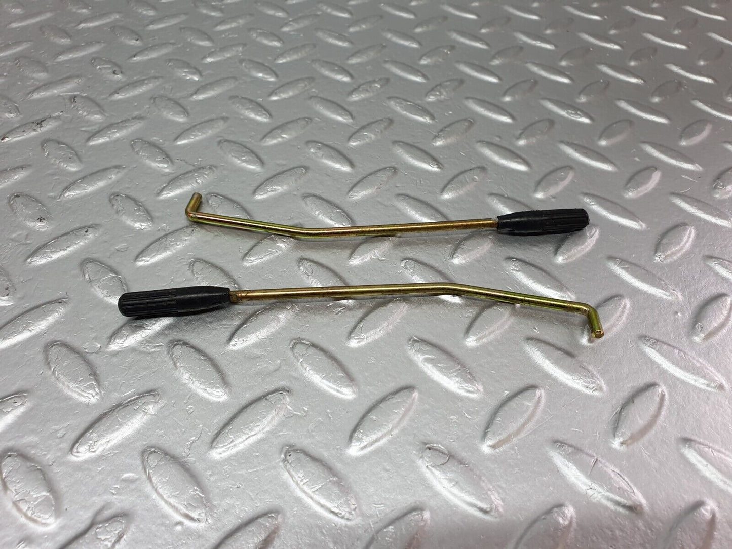 41707 Mercedes-Benz W124 200E Front Door Lock Knob Pair