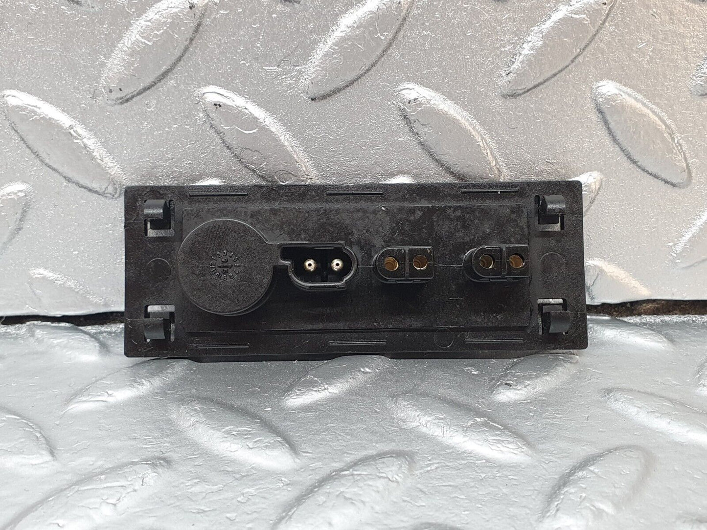 42528 Mercedes-Benz R129 320SL Coupe Windscreen Washer Nozzle Connector 1268201111