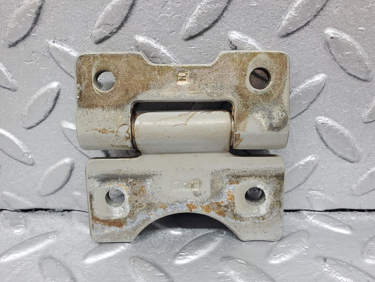 45551 Mercedes-Benz W126 420SE Door Hinge Pair Right Side 1237200037