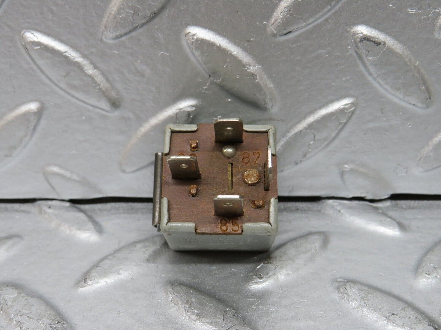30090 Porsche 924 Multi Purpose Relay 321919505