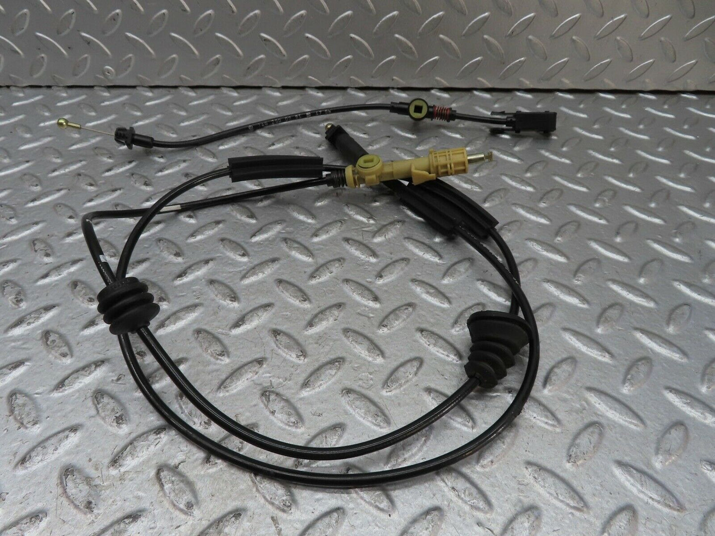 19525 Mercedes-Benz C140 CL420 Coupe Brake Control Cable 1402900685