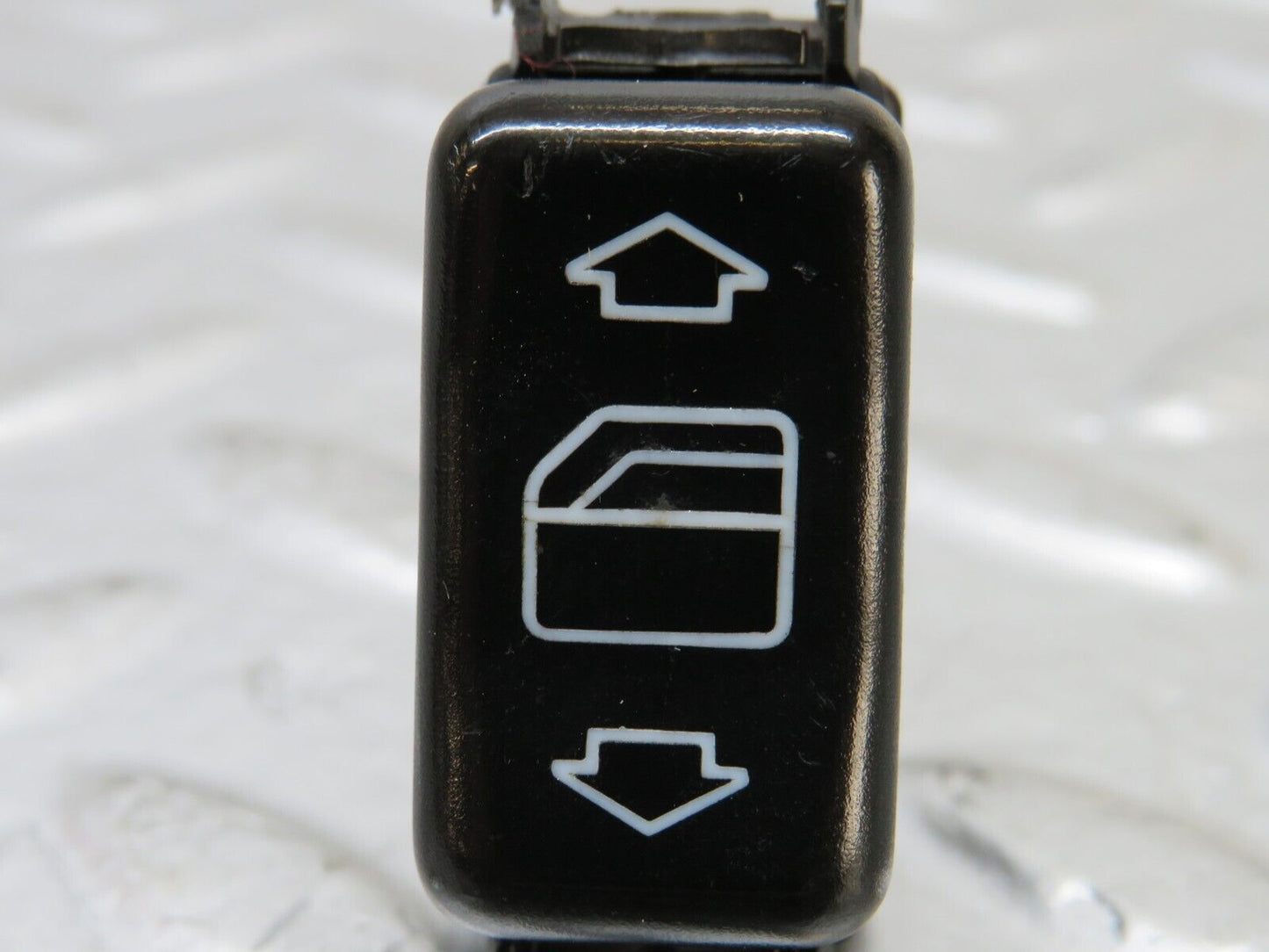 25351 Mercedes-Benz W201 190D Electric Window Switch Left 1248204610