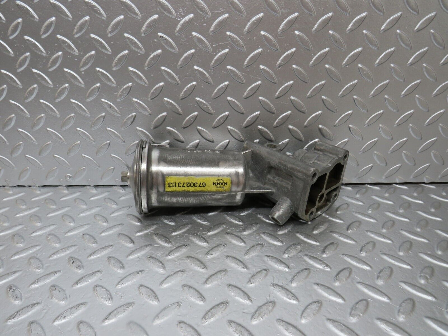 25622 Mercedes-Benz W123 200 Oil Filter Housing 1021800111