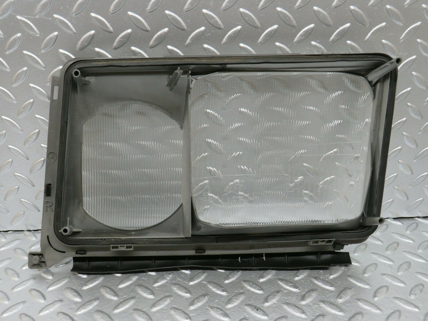 24429 Mercedes-Benz S124 220TE Wagon Headlight Glass Lens Right 1305544028