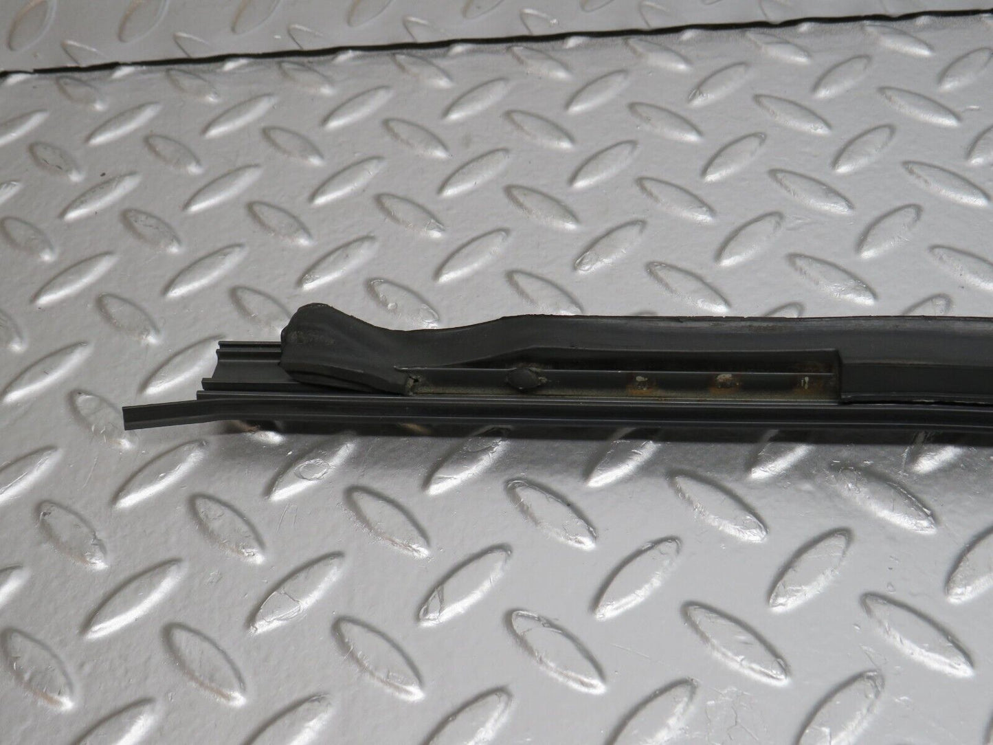 32588 Mercedes-Benz S124 300TE Wagon A Pillar Exterior Trim Right Side