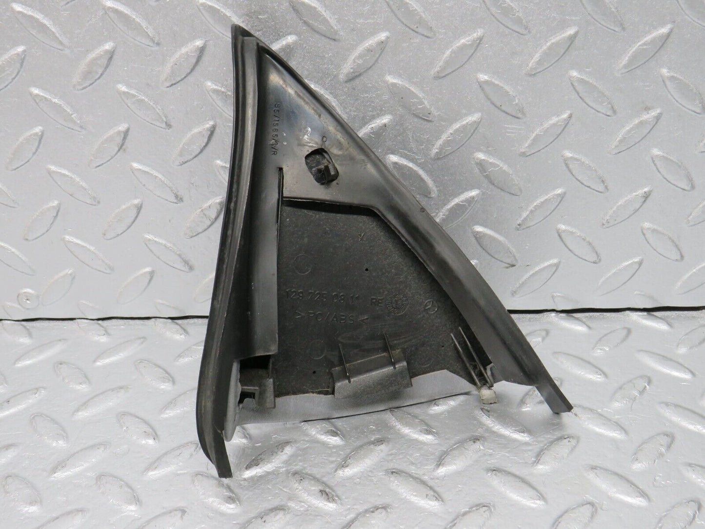 39584 Mercedes-Benz R129 320SL Coupe Mirror Triangle Cover Right Grey 1297250811