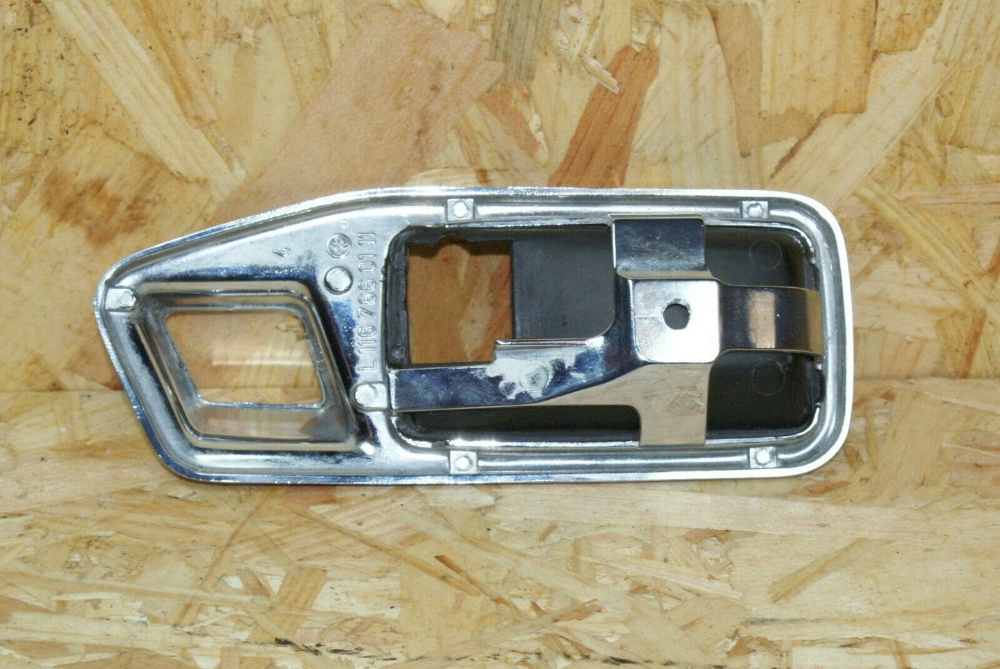 2254 Mercedes-Benz W123 280E Chrome Frame For Door Opener Left 1167660111