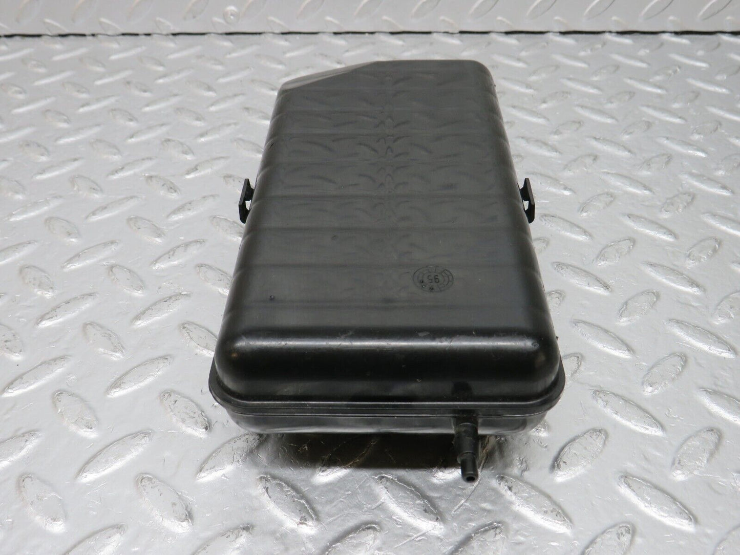 33271 Mercedes-Benz W202 C180 Vacuum Reservoir Tank 1408050019