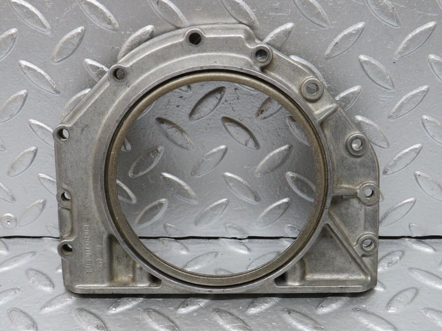 32760 Mercedes-Benz C107 R107 350 V8 Crankshaft Rear Sealing Cover 1160110608