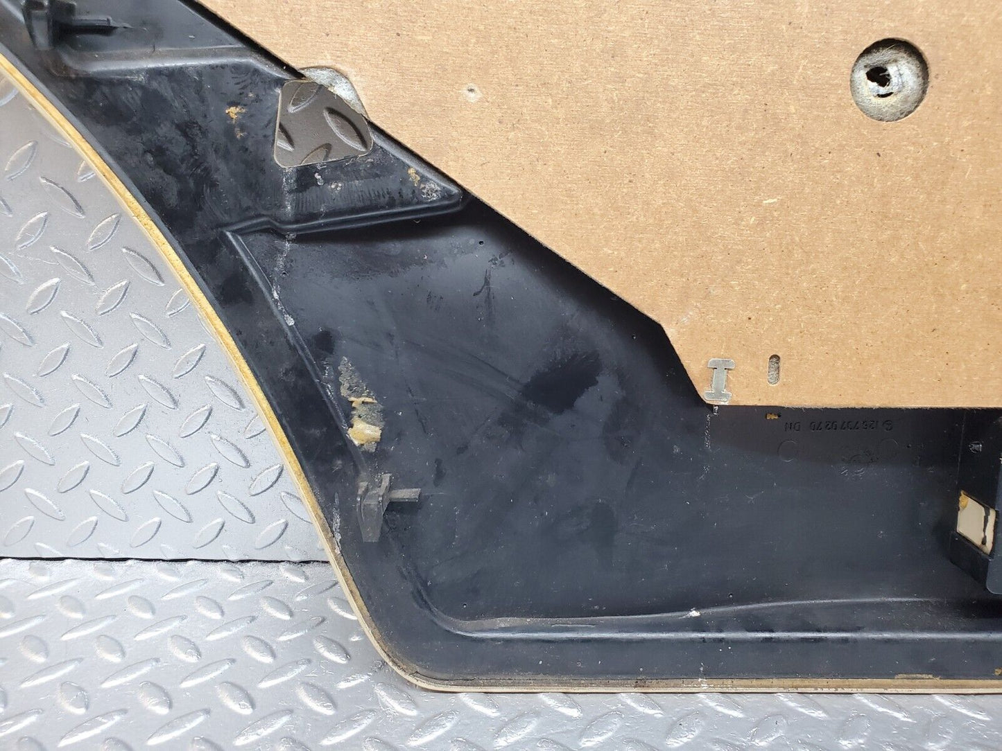 45720 Mercedes-Benz W126 420SE Rear Right Door Card Beige 1267370270