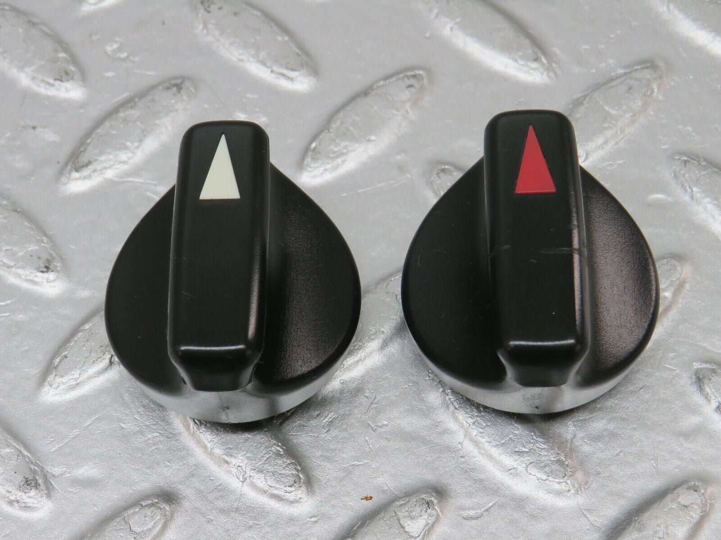33736 Mercedes-Benz W201 190E 2.0L Heater Control Knob