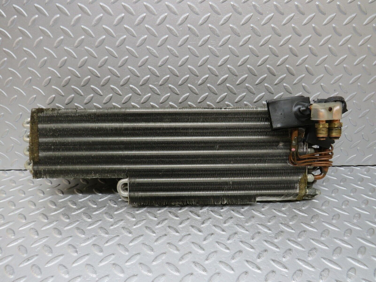 36214 Mercedes-Benz W126 420SE Air Conditioning Radiator