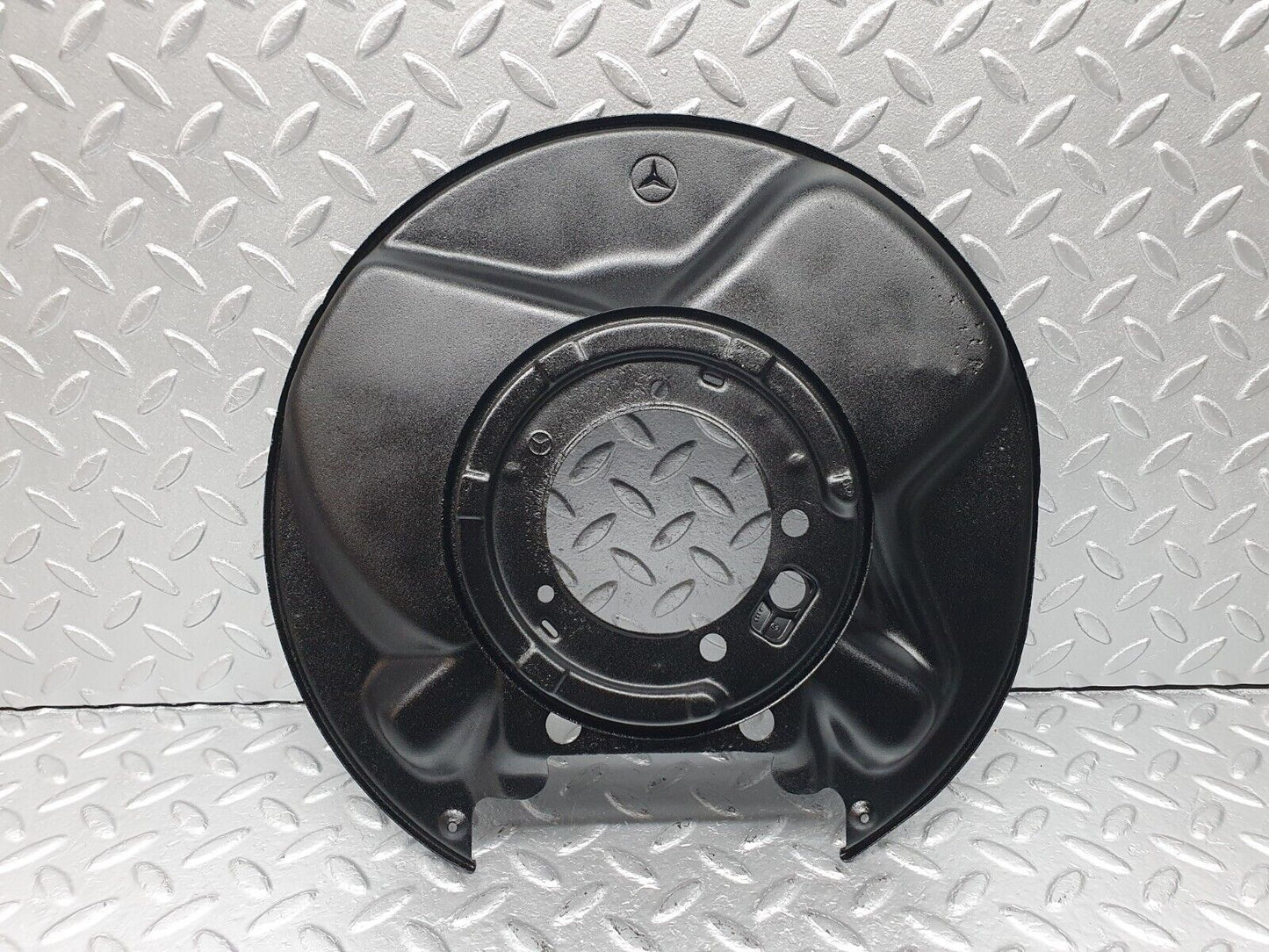 40716 Mercedes-Benz W123 300D Rear Right Brake Disc Protection Plate 1154270396
