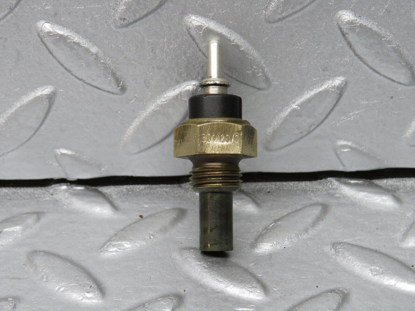 38129 Mercedes-Benz A124 320E Cabriolet Coolant Temperature Sensor VDO 0055421017