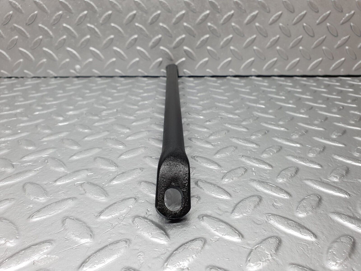 40835 Mercedes-Benz W123 300D Power Steering Pump Holder Bracket