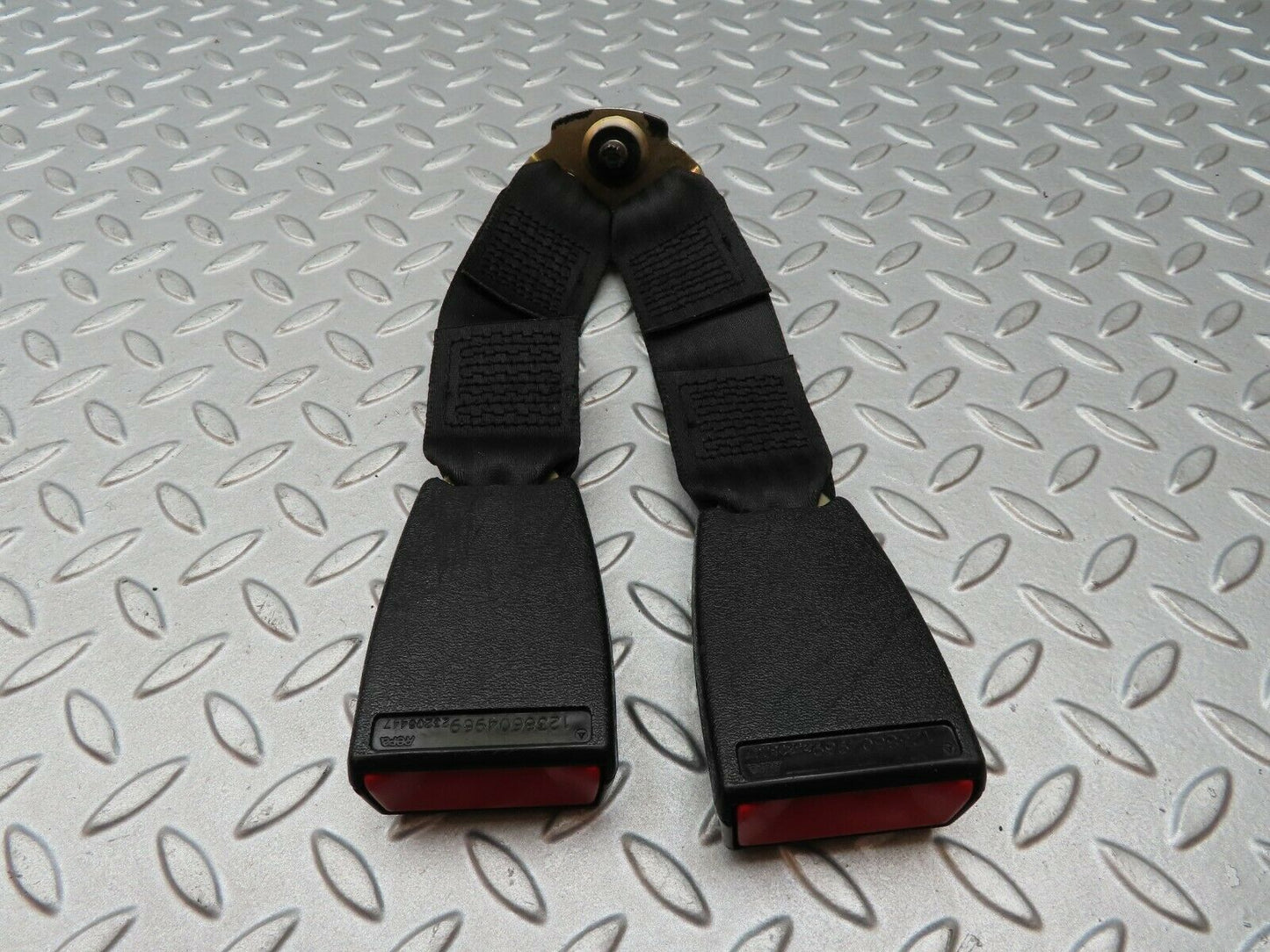 4408 Mercedes-Benz W123 230E Seat Belt Buckle Rear Middle 1238604969