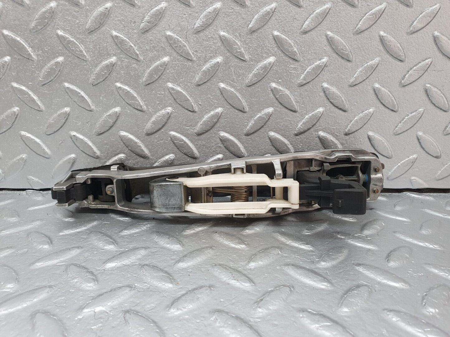 41493 Mercedes-Benz W124 200E Rear Right Door Exterior Handle
