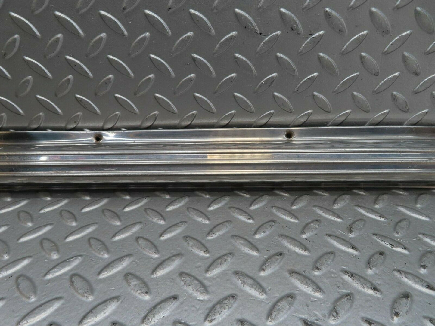 15568 Mercedes-Benz R107 450SL Left Door Sill Chrome