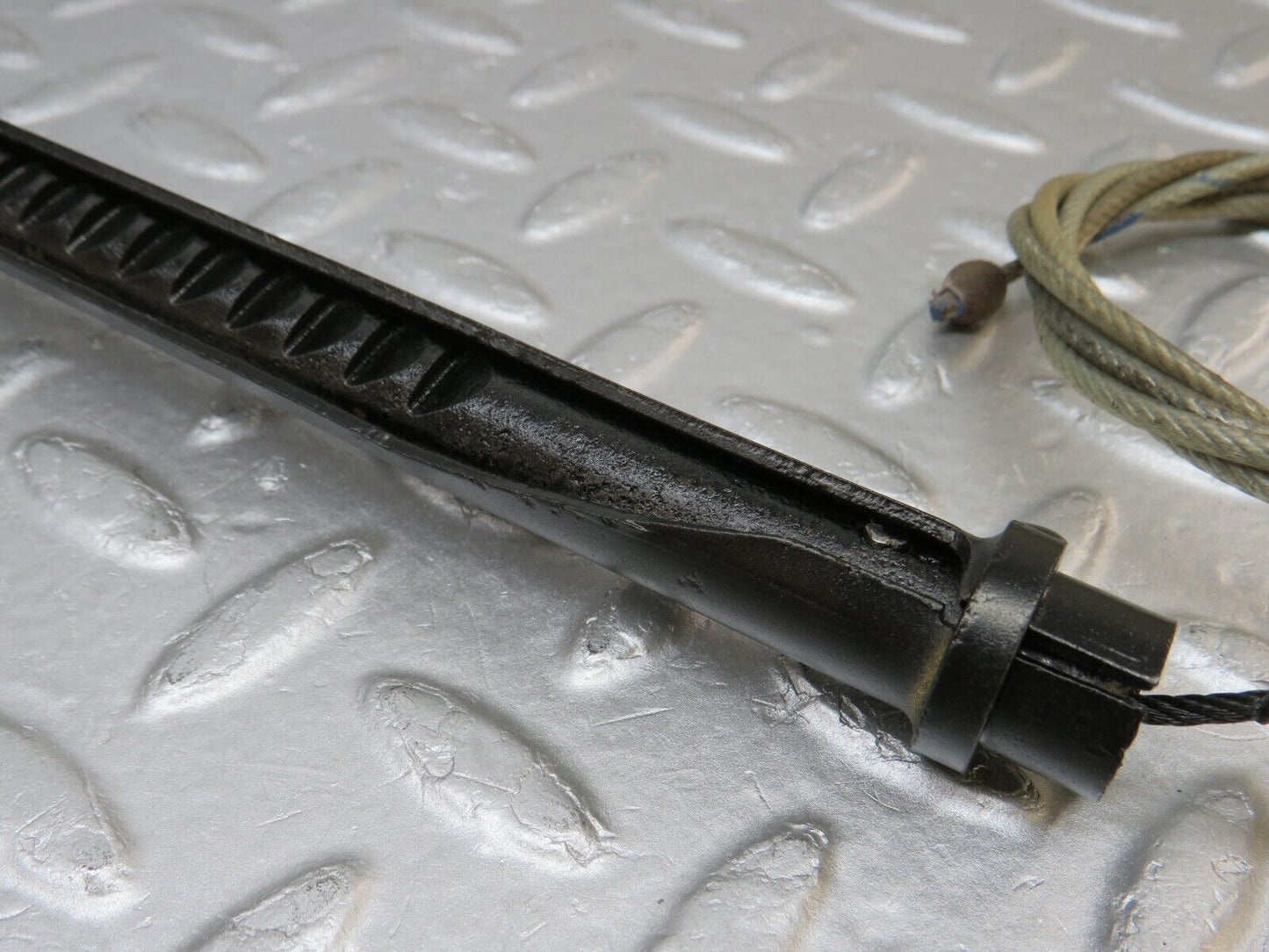 37542 Mercedes-Benz W109 300SEL Handbrake Handle Lever