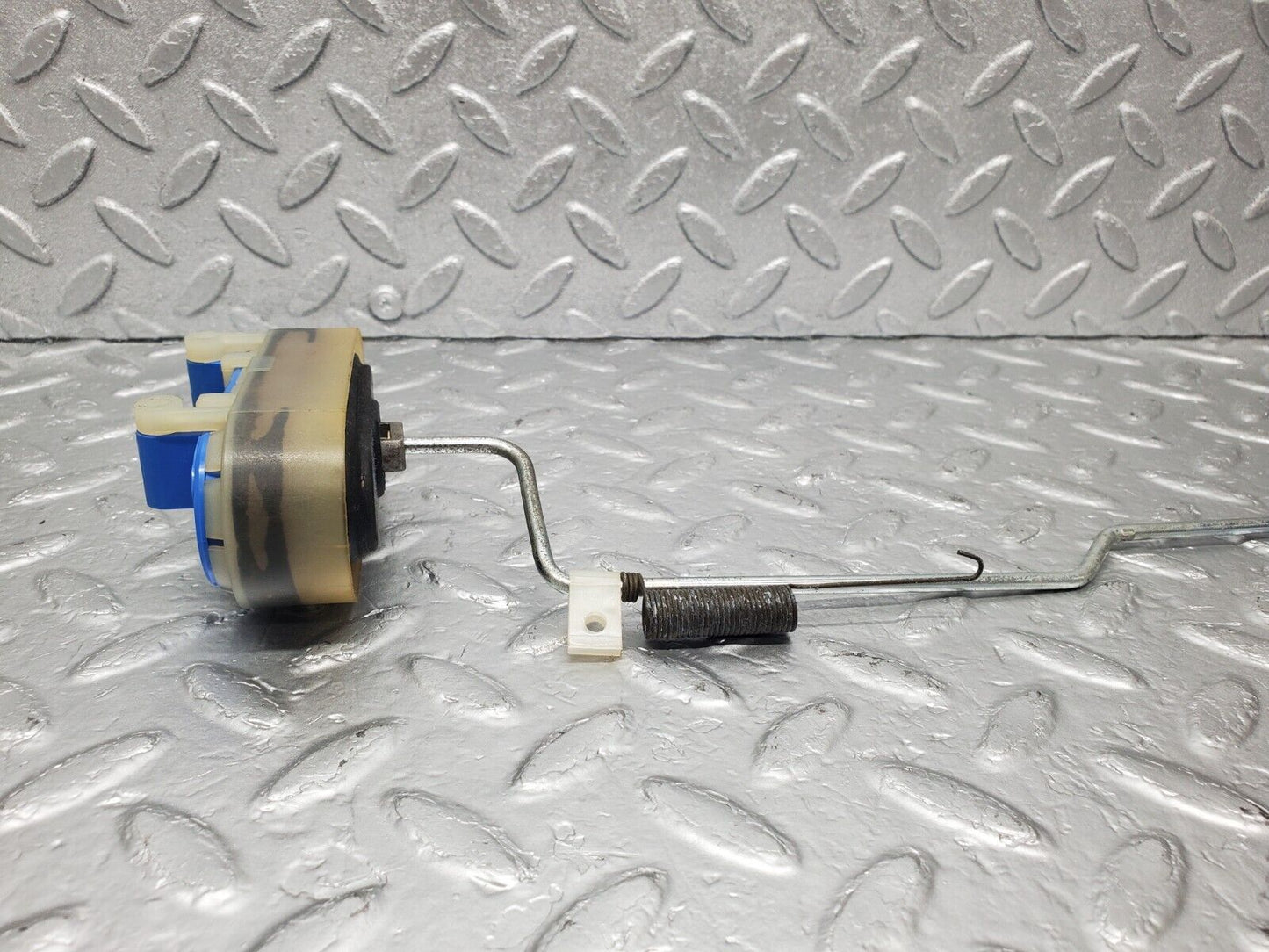 46623 Mercedes-Benz C123 280CE Coupe Front Seat Folding Vacuum Actuator