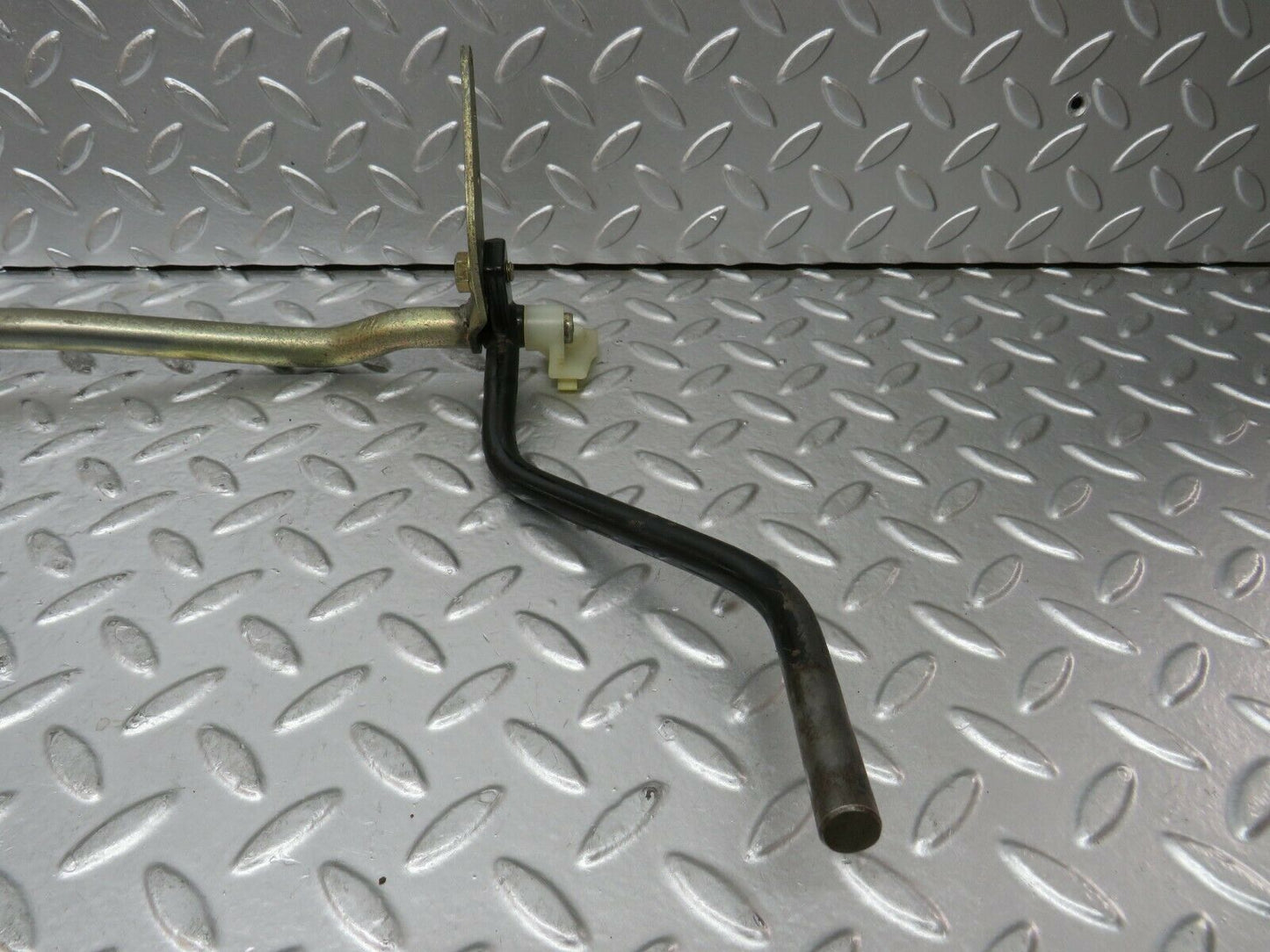 23499 Mercedes-Benz W114 280E Accelerator Pedal Linkage