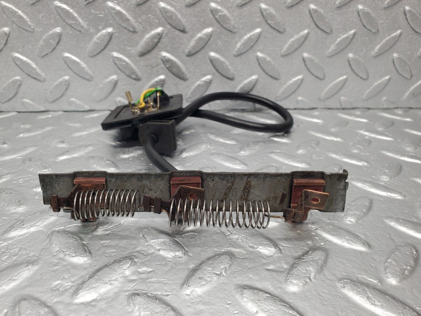 46413 Mercedes-Benz C123 280CE Coupe Heater Blower Motor Resistor 49014011