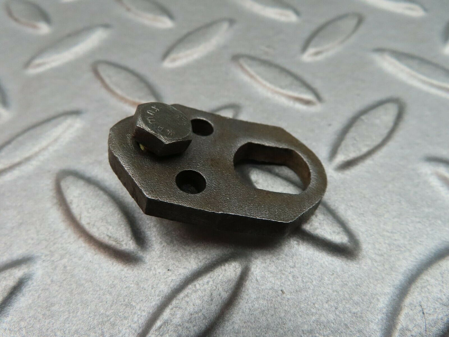 5126 Mercedes-Benz R107 350SL Fuel Injector Bracket