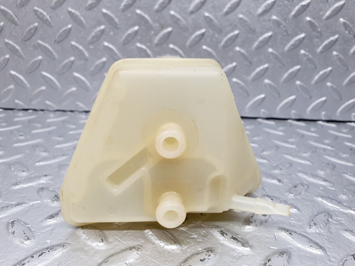 40955 Mercedes-Benz W126 300SE Brake Fluid Reservoir Tank