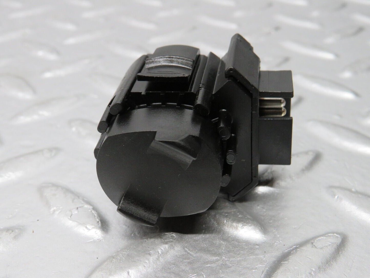 31612 Mercedes-Benz W201 190LE 1.8L Kick Down Switch 0025452214
