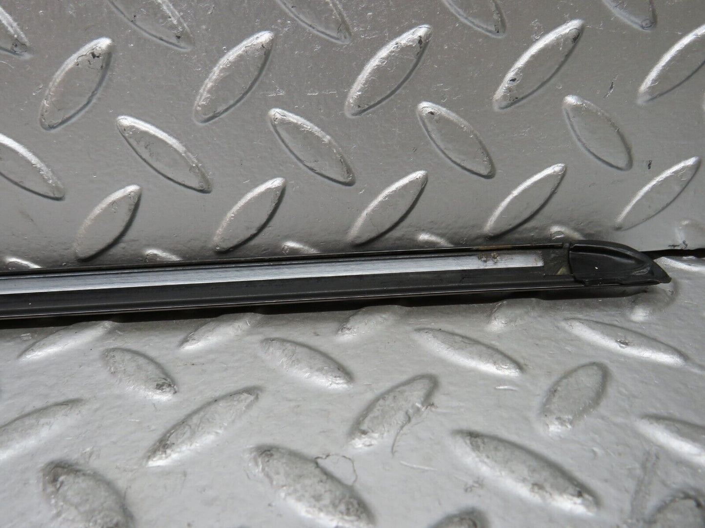 29003 Mercedes-Benz C124 320CE Coupe Rear Left Window Exterior Chrome Trim