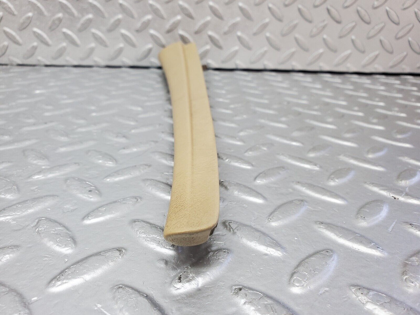 45604 Mercedes-Benz W126 420SE Front Left Door Interior Trim Beige