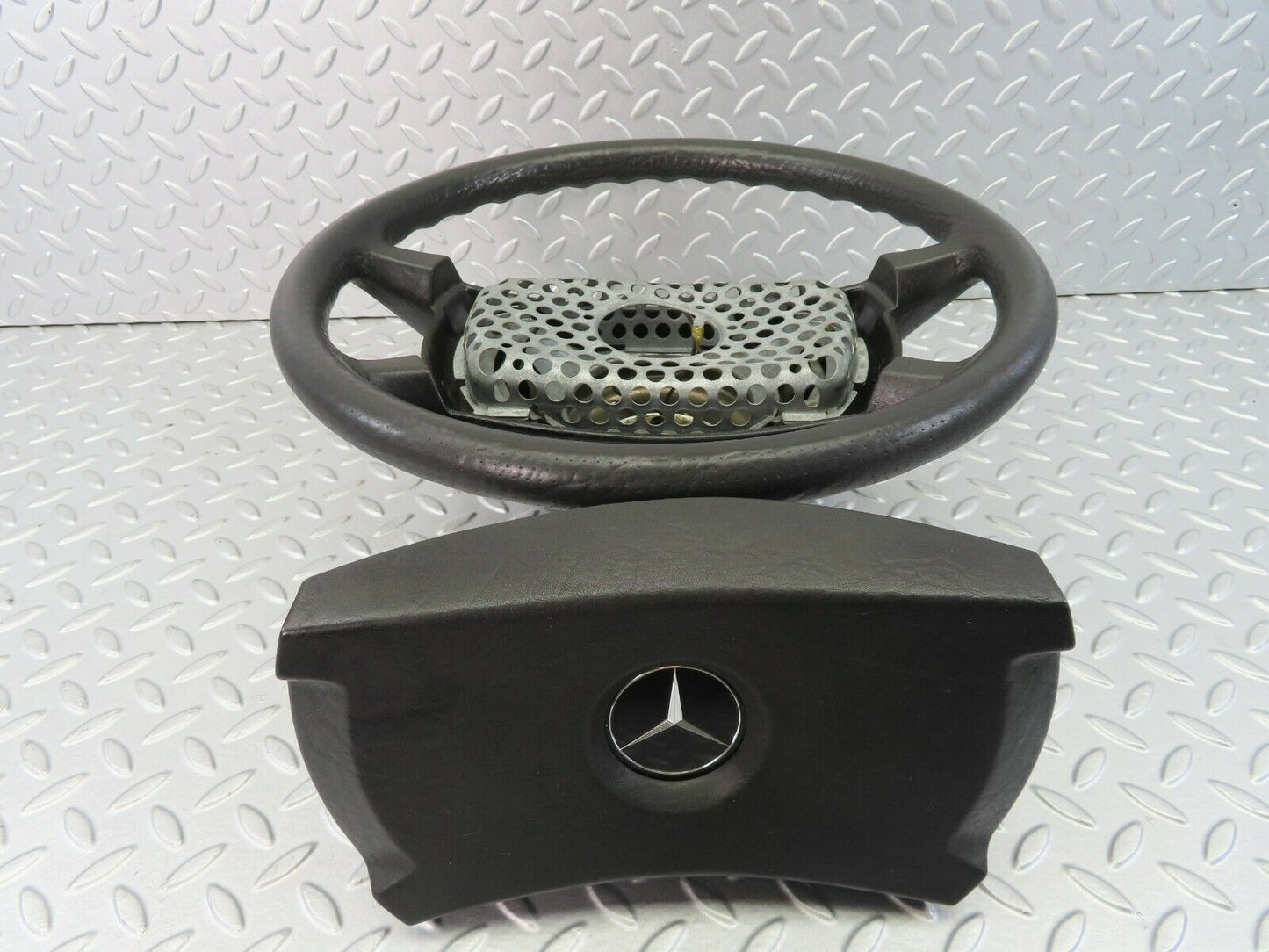 7276 Mercedes-Benz W116 450SE Steering Wheel 1264640017