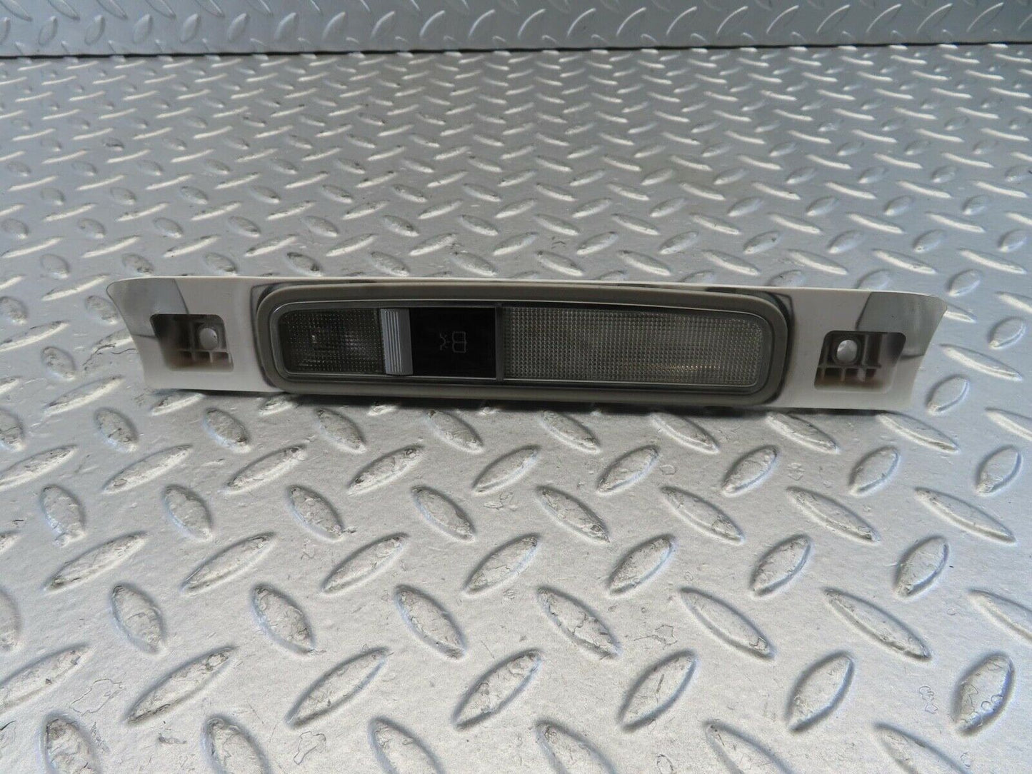 11112 Mercedes-Benz W221 S320 Interior Rear Left Roof Light 2218201101