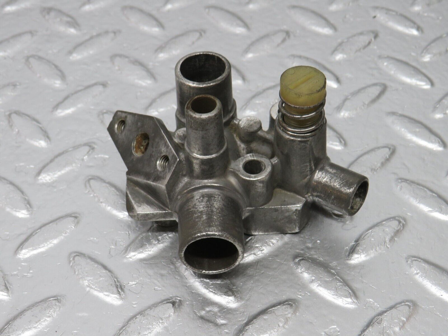 32925 Mercedes-Benz W123 300D Auxiliary Air Valve 1160940712