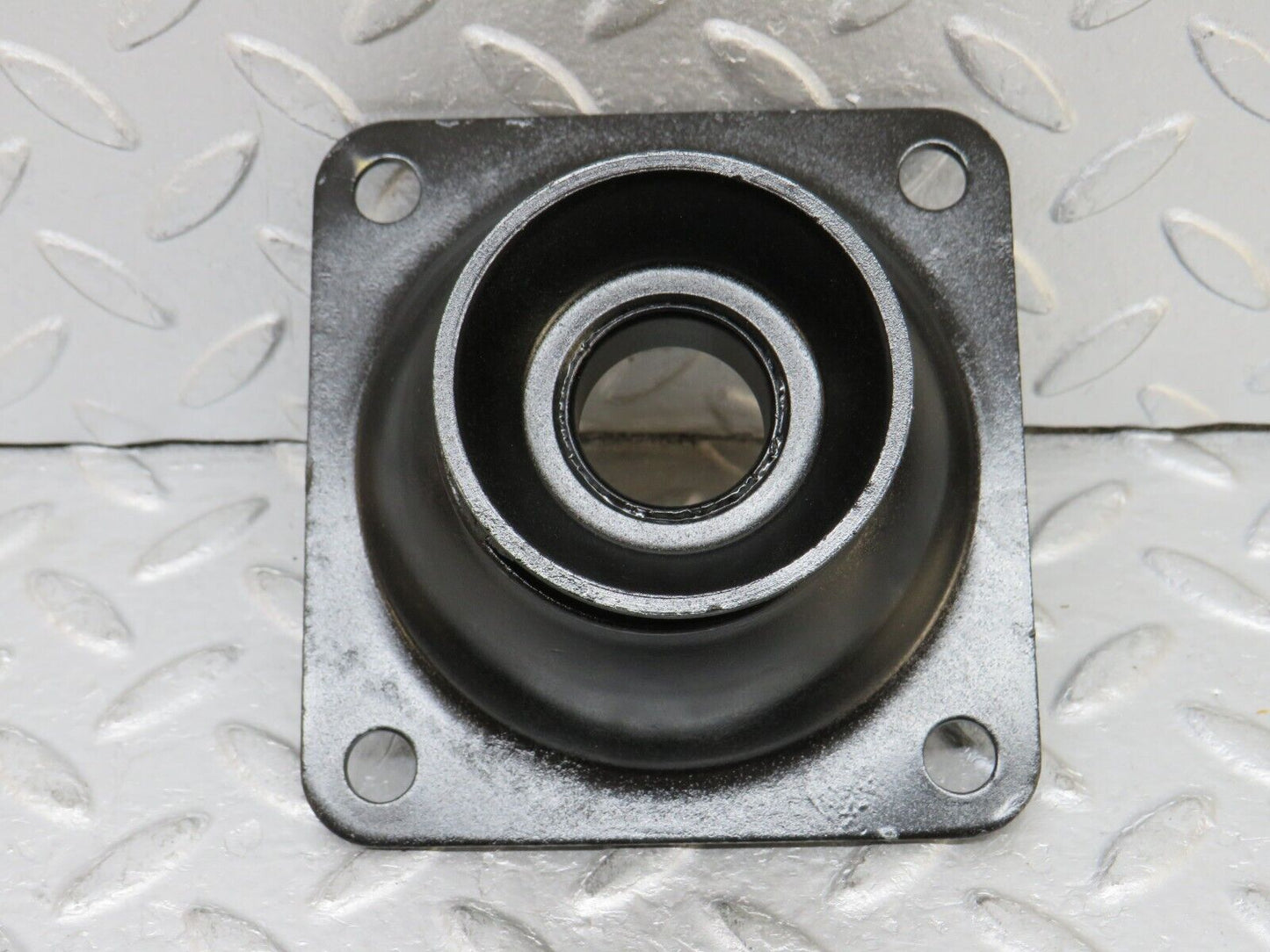 37553 Mercedes-Benz W109 300SEL Rear Axle Rubber Mount 1123500475